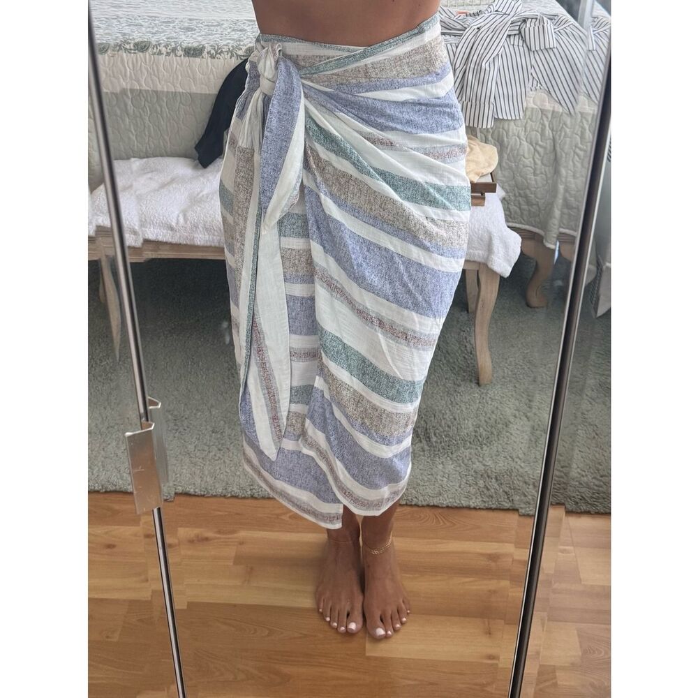 ZARA women’s side tie skirt or cover up